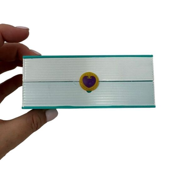 Polly Pocket 2018 Mini Middle School Compact Mattel Pool Jet Ski Lunch Classroom - Picture 8 of 8